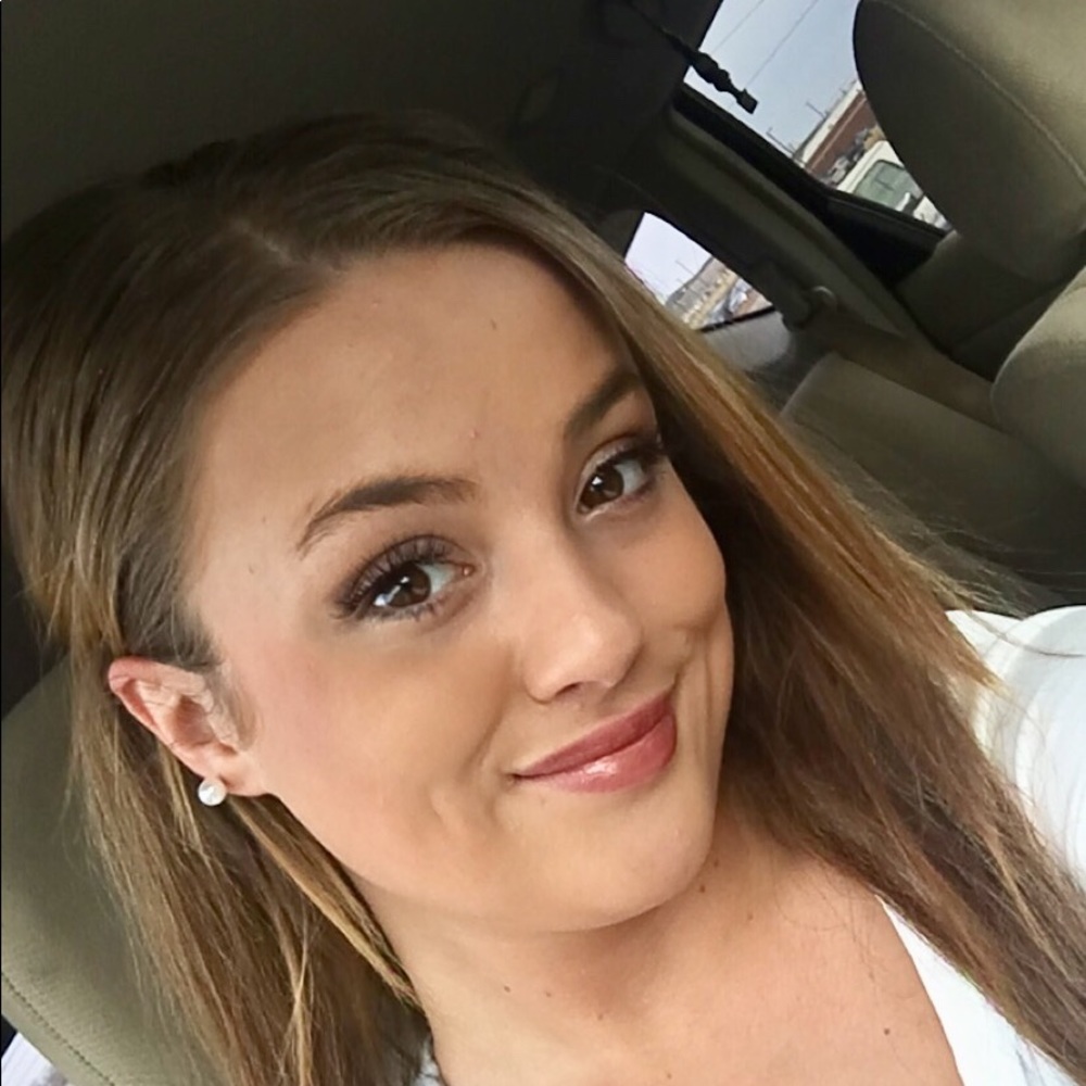 Meet your Posher, Amber